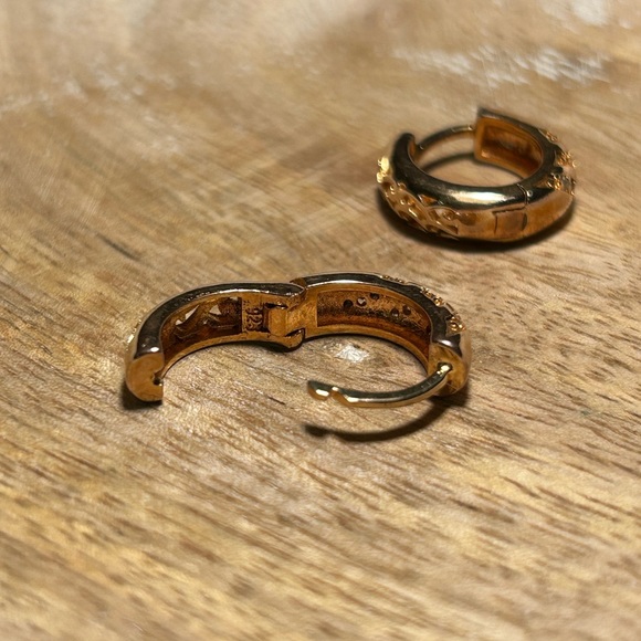 CZ Huggies Gold Vermeil Over 925 Sterling Silver Earrings - Picture 12 of 12